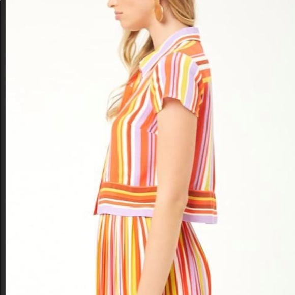 FOREVER 21 // Cropped Striped Shirt - Picture 2 of 3